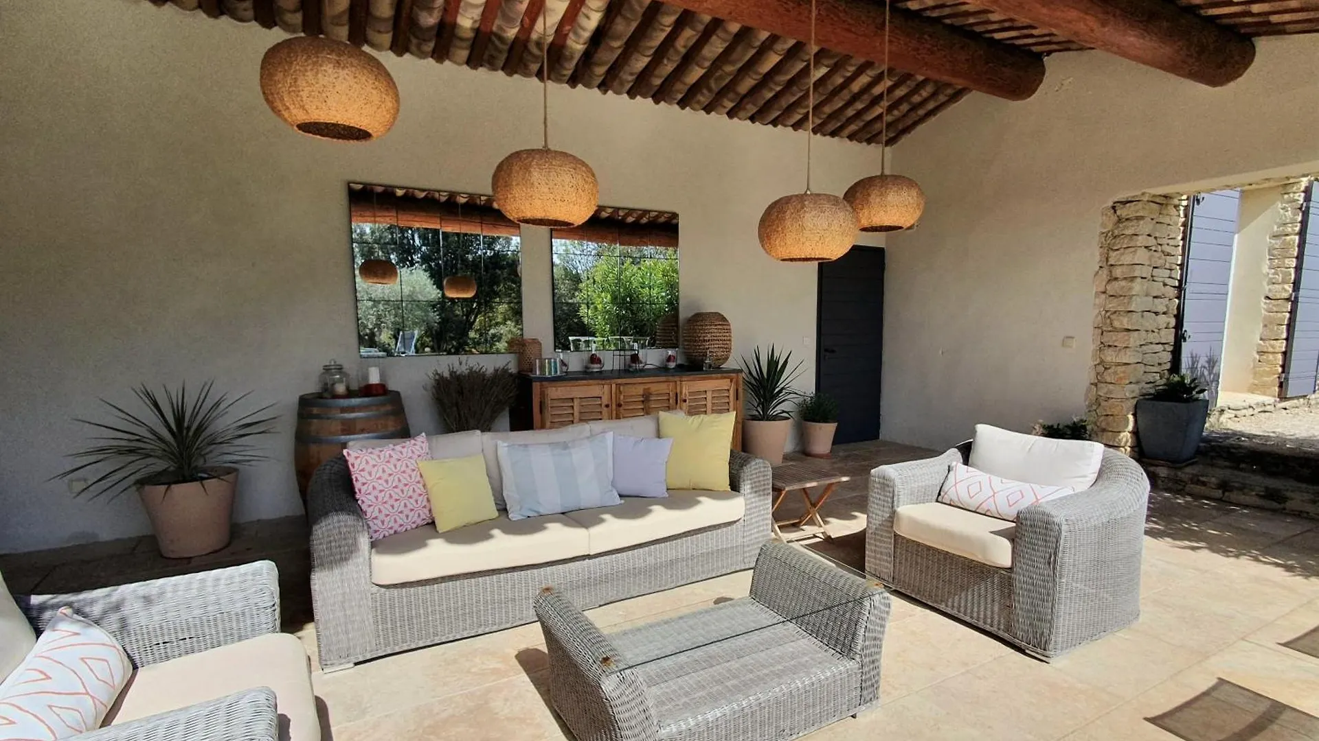 Les Terrasses - Gordes Guest House