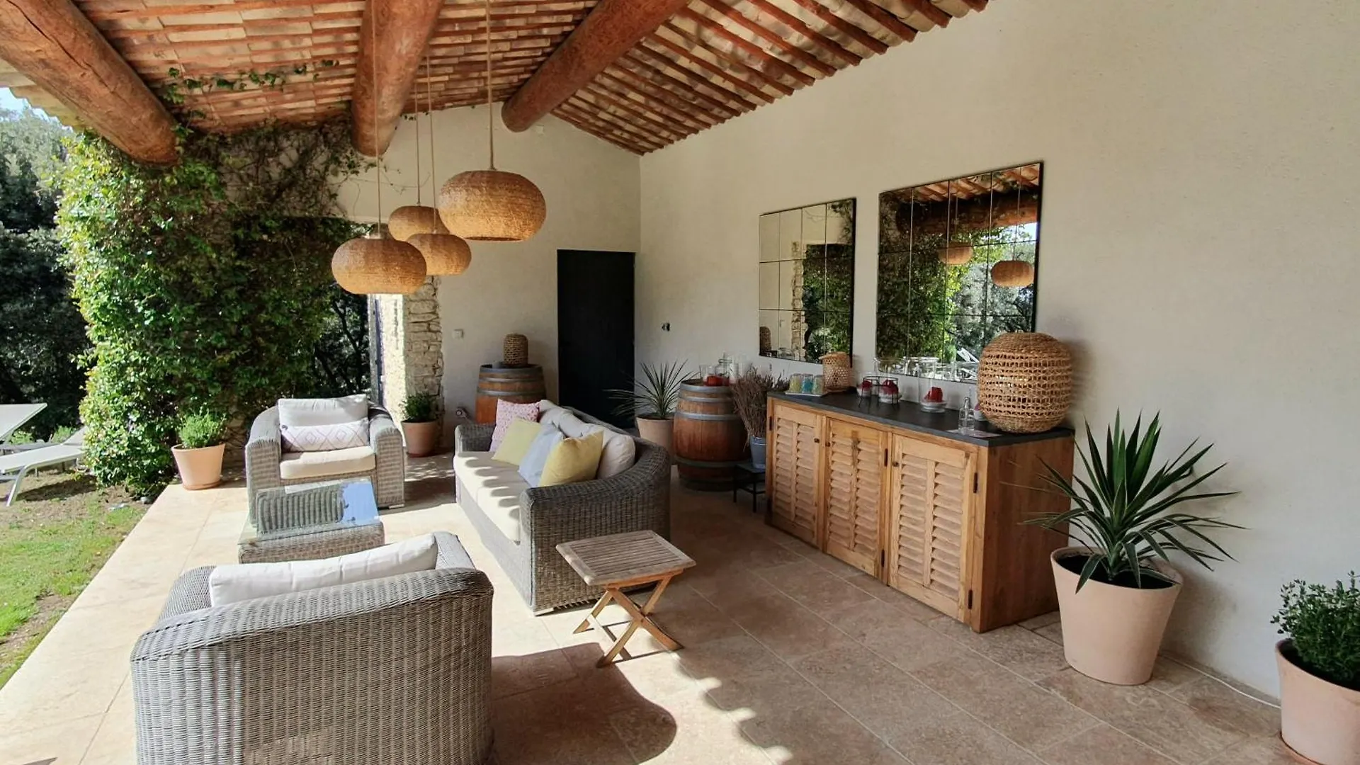 Les Terrasses - Gordes Guest House Country house